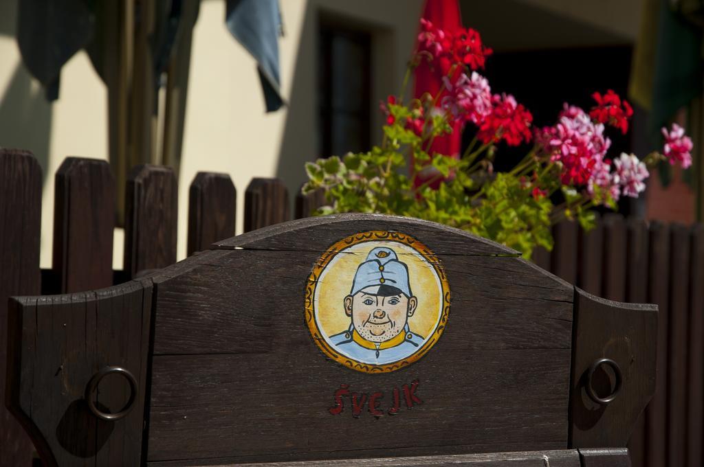 Hotel Slunce Havlickuv Brod Bagian luar foto